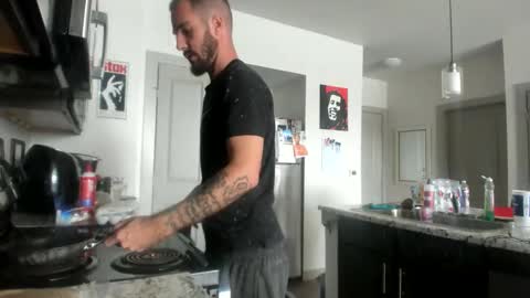 just  str8 stud nut  1000 online show from January 12, 5:51 pm