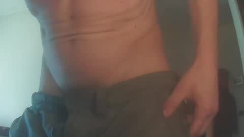 Snapshot of whiteduke81 chatting on July 11, 3:37 pm Whiteduke online show from July 11, 3:37 pm