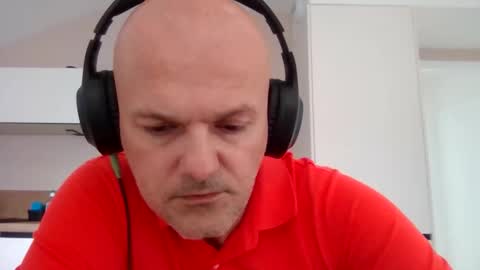 Snapshot of whiteeaglesrb chatting on May 6, 12:54 pm whiteeaglesrb online show from May 6, 12:54 pm