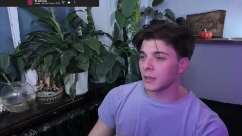 Gus online show from October 26, 9:10 pm