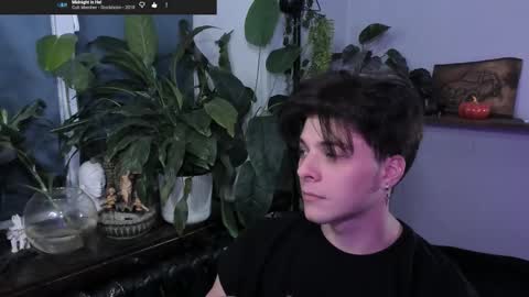 Gus online show from November 13, 9:14 pm