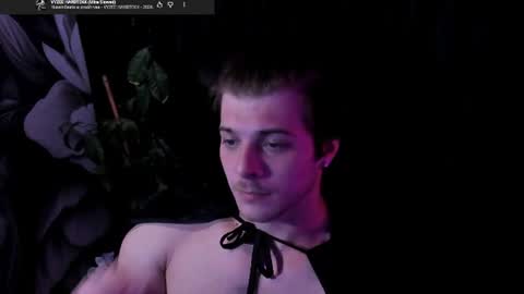Snapshot of whiteegrimm chatting on July 1, 9:58 pm Gus online show from July 1, 9:58 pm
