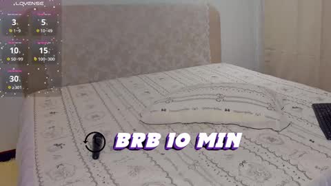 Snapshot of whitehelenn chatting on February 25, 7:12 pm whitehelenn online show from February 25, 7:12 pm