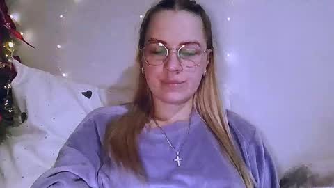 Snapshot of whitehex666 chatting on January 5, 5:38 pm whitehex666 online show from January 5, 5:38 pm