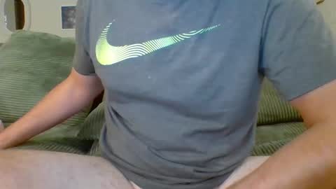 Snapshot of whiteknight169 chatting on September 12, 1:28 am whiteknight169 online show from September 12, 1:28 am