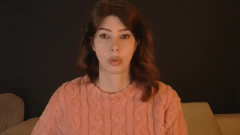 White Queen online show from January 18, 3:49 pm