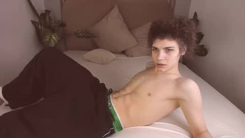 Geoffrey online show from February 14, 5:43 pm