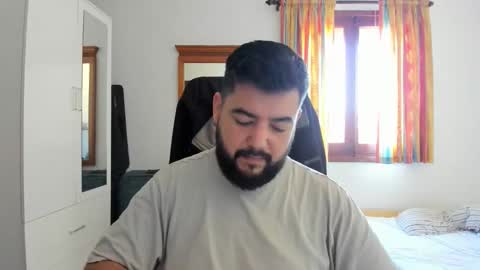 Snapshot of whites89w chatting on February 25, 10:47 am whites89w online show from February 25, 10:47 am