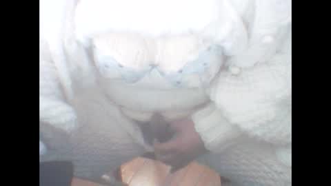 whitesweater online show from January 6, 10:13 am