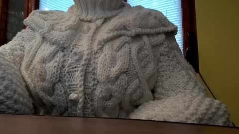 whitesweater online show from October 8, 7:06 am