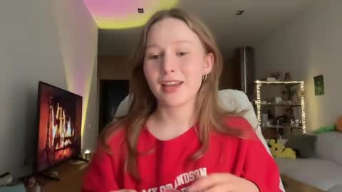 Alisa online show from April 4, 7:50 am