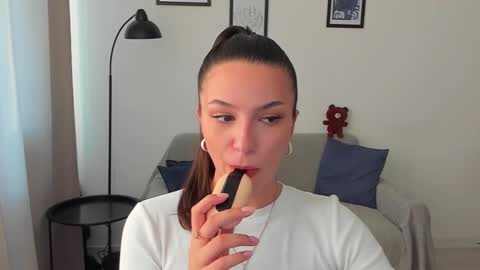 whoislulu online show from September 9, 3:11 pm