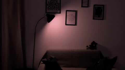 whoislulu online show from November 30, 6:45 pm