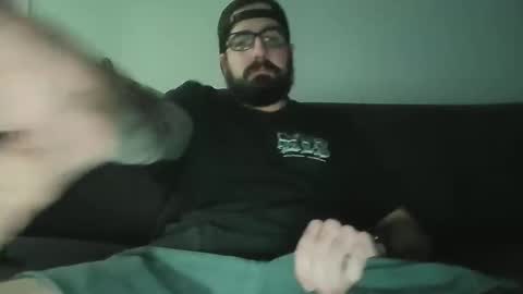 Snapshot of whtboytatted384 chatting on December 18, 1:11 am whtboytatted384 online show from December 18, 1:11 am