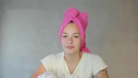 Snapshot of why_again_me chatting on July 8, 6:23 pm Veronica online show from July 8, 6:23 pm