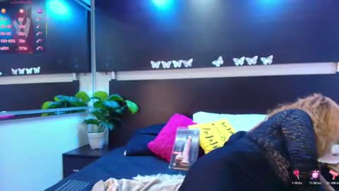 sussy online show from July 15, 12:32 pm
