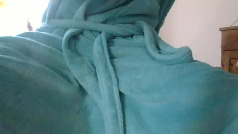 Snapshot of wifewatcher123 chatting on June 11, 5:38 am wifewatcher123 online show from June 11, 5:38 am
