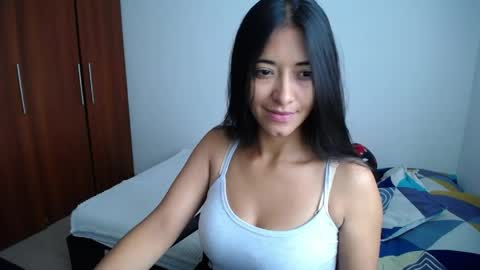 Ilauren online show from April 11, 5:50 pm