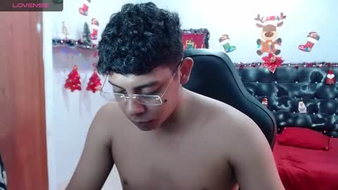 wiilliam online show from December 12, 4:21 pm