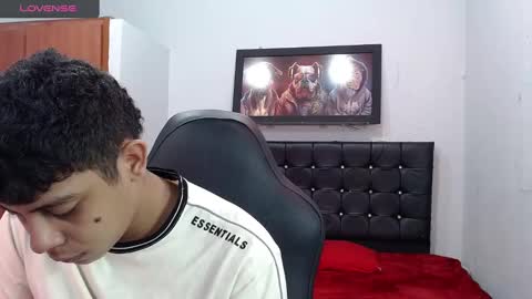 wiilliam online show from February 3, 4:41 pm