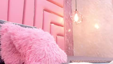 Snapshot of wild_firee_ chatting on October 10, 8:19 pm wild_firee_ online show from October 10, 8:19 pm