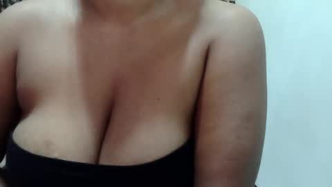 wild_flower_69 online show from February 9, 8:57 pm