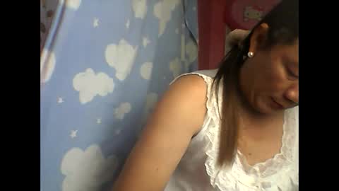 wild_sunflower11 online show from March 8, 11:16 am