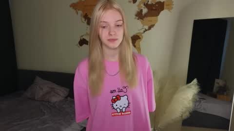 Ava online show from February 21, 9:13 am