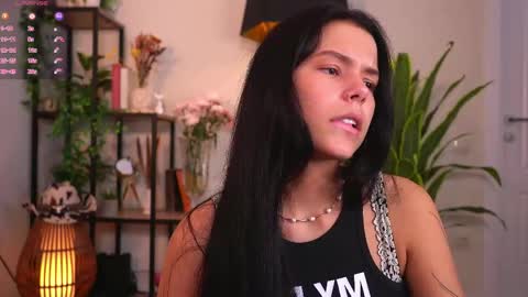 Mia online show from May 29, 4:10 am