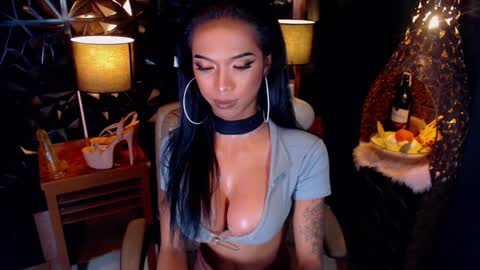 Snapshot of wildara chatting on January 10, 1:20 pm wildara online show from January 10, 1:20 pm