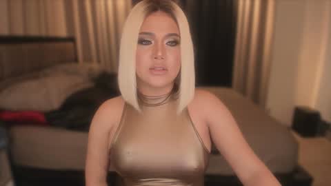 BELLA online show from December 3, 4:25 am