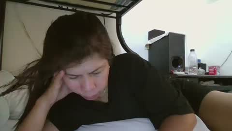 Snapshot of wildbrownchick69 chatting on February 25, 1:52 am WildChick online show from February 25, 1:52 am