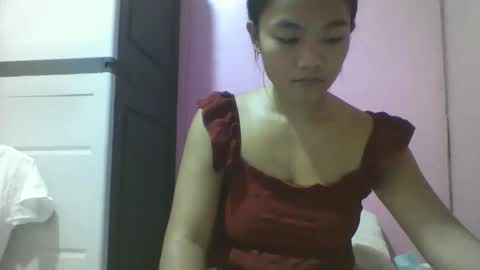 wildchilly_pearl19 online show from November 10, 1:59 am