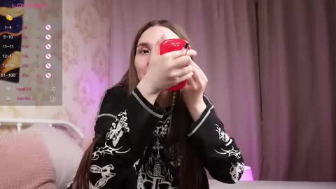 .. alice .. online show from November 9, 6:12 am