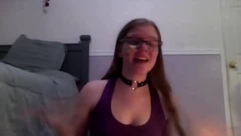 Snapshot of wildflowerofco chatting on January 22, 3:41 am wildflowerofco online show from January 22, 3:41 am