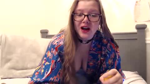 Snapshot of wildflowerofco chatting on September 10, 2:55 am wildflowerofco online show from September 10, 2:55 am