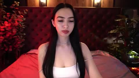 Snapshot of wildkittenx_ chatting on February 10, 6:50 am Alena online show from February 10, 6:50 am