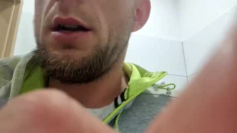 wildmike93 online show from May 23, 8:46 pm