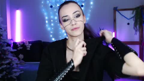 Master Kieran hehim online show from January 10, 11:11 am