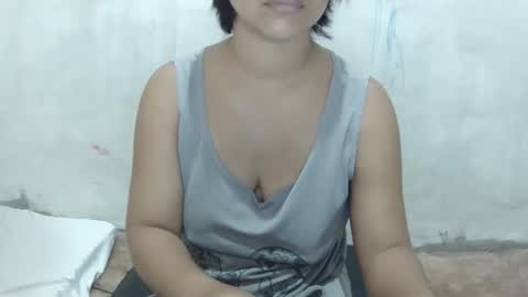 wildpoohkhaye online show from March 1, 2:46 am