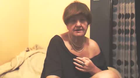 WildRedCat online show from December 19, 7:10 pm