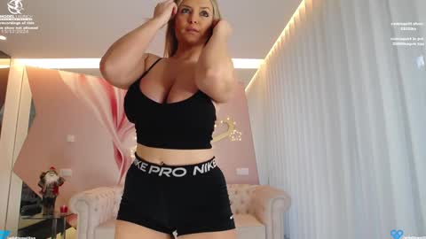 Lili online show from December 15, 3:20 pm