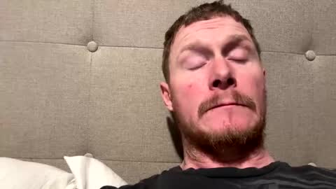 Snapshot of will2b2b chatting on March 29, 7:52 am will2b2b online show from March 29, 7:52 am