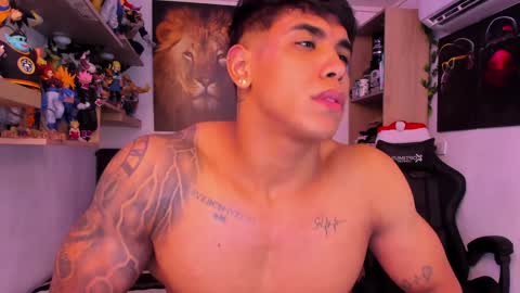 Snapshot of william_dracko9 chatting on December 18, 9:47 am Dracko online show from December 18, 9:47 am