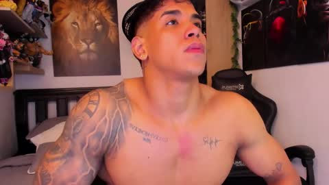 Snapshot of william_dracko9 chatting on October 5, 12:42 am Dracko online show from October 5, 12:42 am