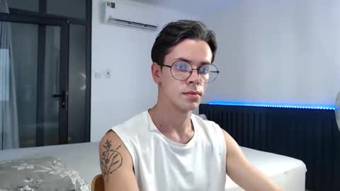 William online show from October 19, 1:39 am