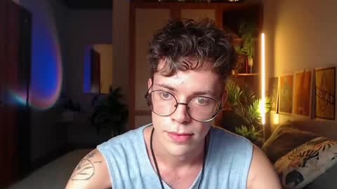 William online show from May 13, 2:47 pm