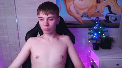 Snapshot of william_ross chatting on January 5, 1:45 am will online show from January 5, 1:45 am