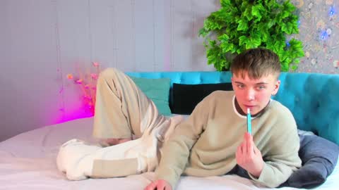 Snapshot of william_ross chatting on January 27, 1:37 am will online show from January 27, 1:37 am