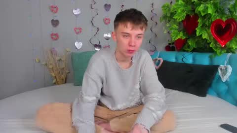 Snapshot of william_ross chatting on February 10, 10:40 pm will online show from February 10, 10:40 pm